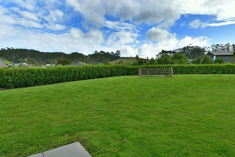 Photo of property in 15 Moses Road, Kaukapakapa, 0873