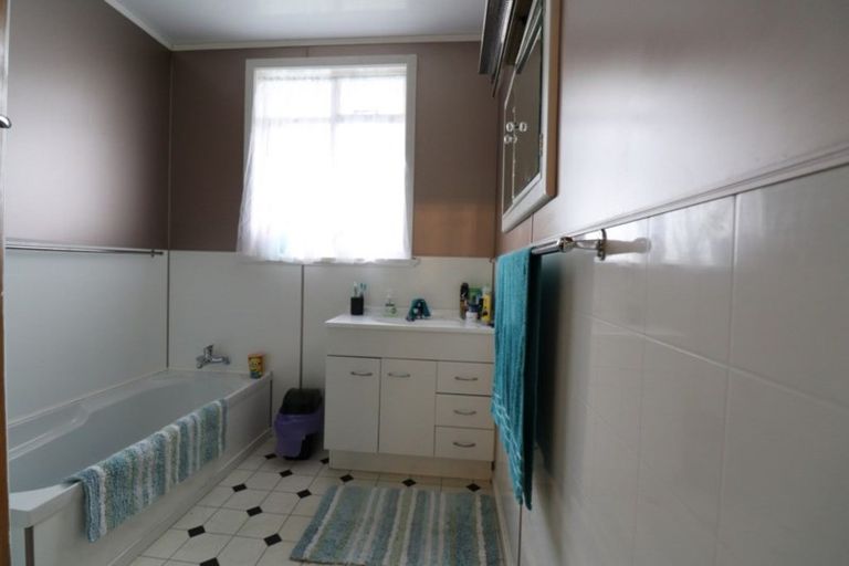 Photo of property in 50 Broughton Street, Gore, 9710