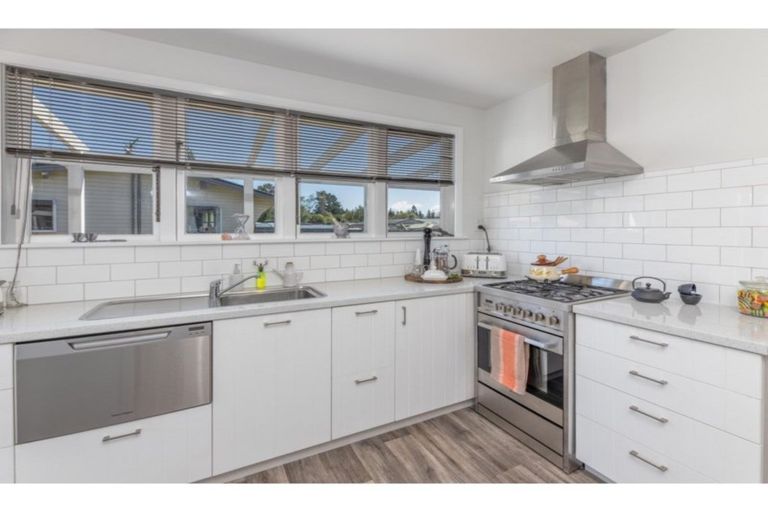 Photo of property in 2568 Bealey Road, Hororata, Darfield, 7572