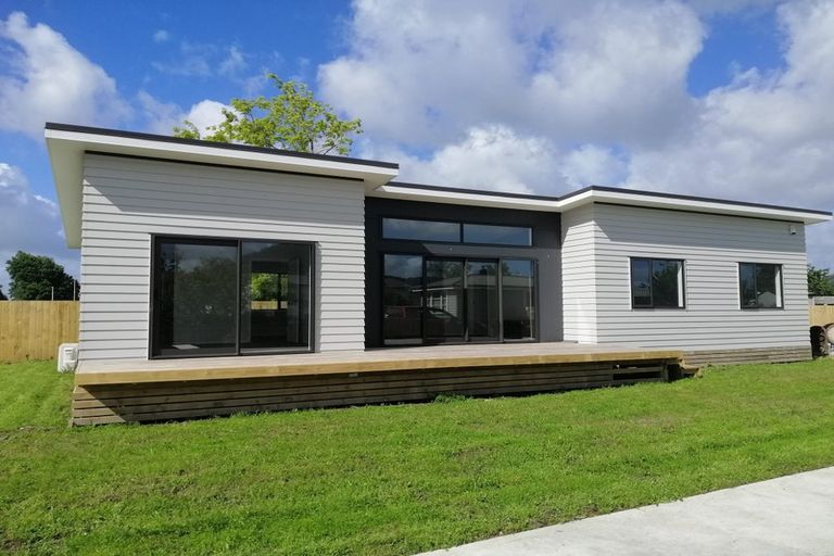 Photo of property in 108a Great South Road, Manurewa, Auckland, 2102