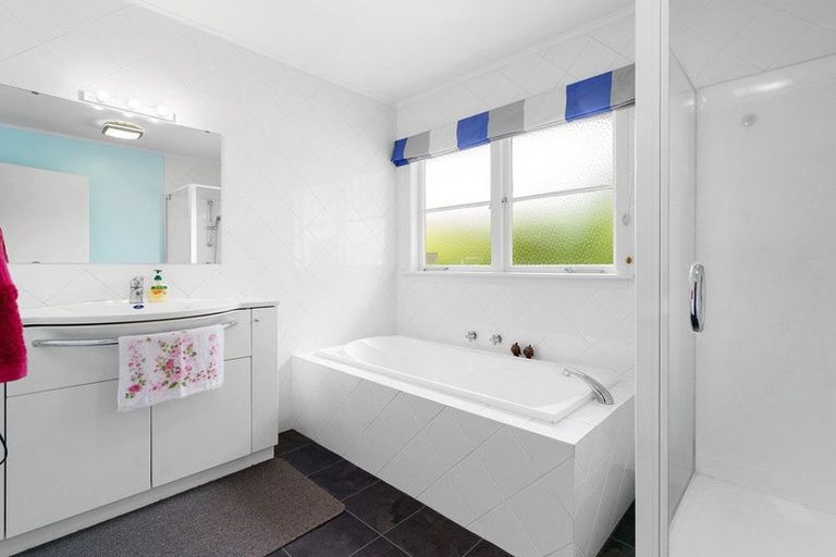 Photo of property in 45 Wordsworth Street, Leamington, Cambridge, 3432