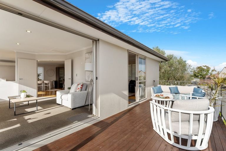 Photo of property in 125 Alec Craig Way, Gulf Harbour, Whangaparaoa, 0930