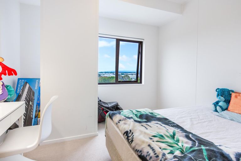 Photo of property in Twin Towers, 907/17 Putney Way, Manukau, Auckland, 2104