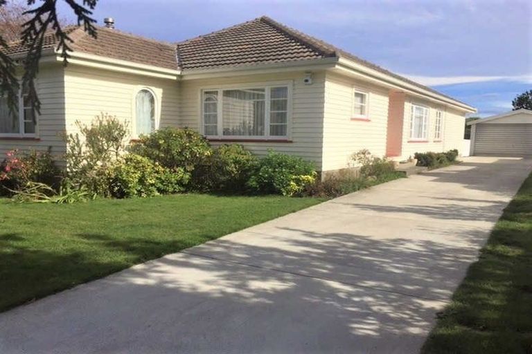 Photo of property in 245 Weston Road, Mairehau, Christchurch, 8052