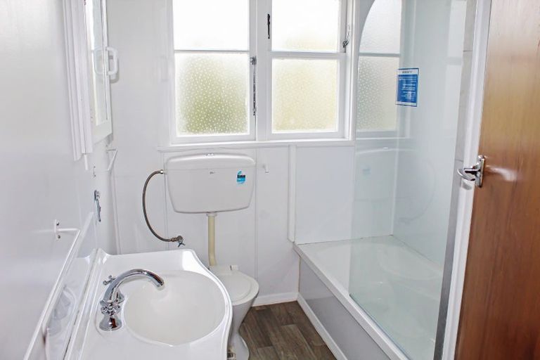 Photo of property in 99 College Street, Awapuni, Palmerston North, 4412