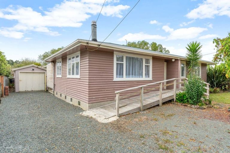 Photo of property in 2081 Paparoa Valley Road, Paparoa, 0571