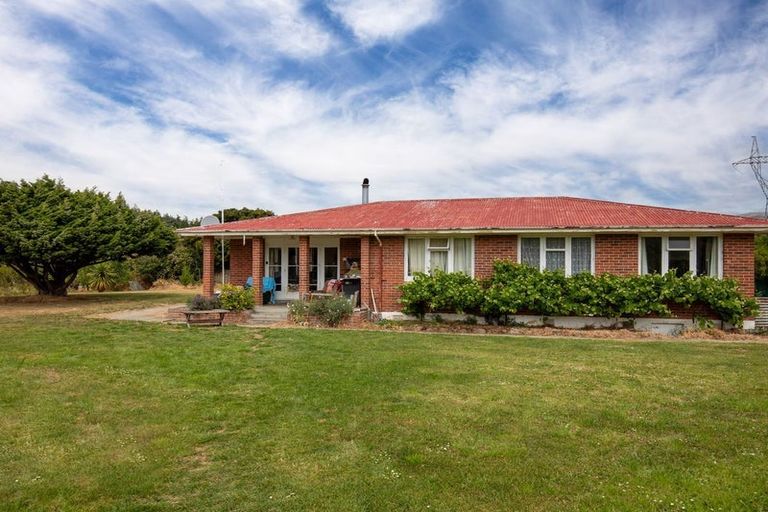 Photo of property in 24 Tamblyn Drive, Lake Roxburgh Village, Roxburgh, 9571
