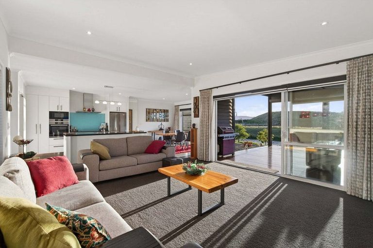 Photo of property in 8 Celmisia Retreat, Papamoa Beach, Papamoa, 3118