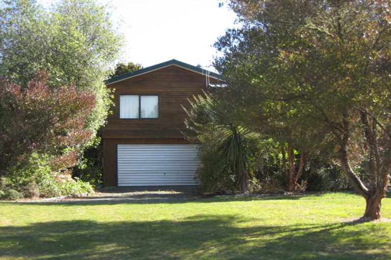 Photo of property in 11 Kaiuru Avenue, Pukawa Bay, Turangi, 3381