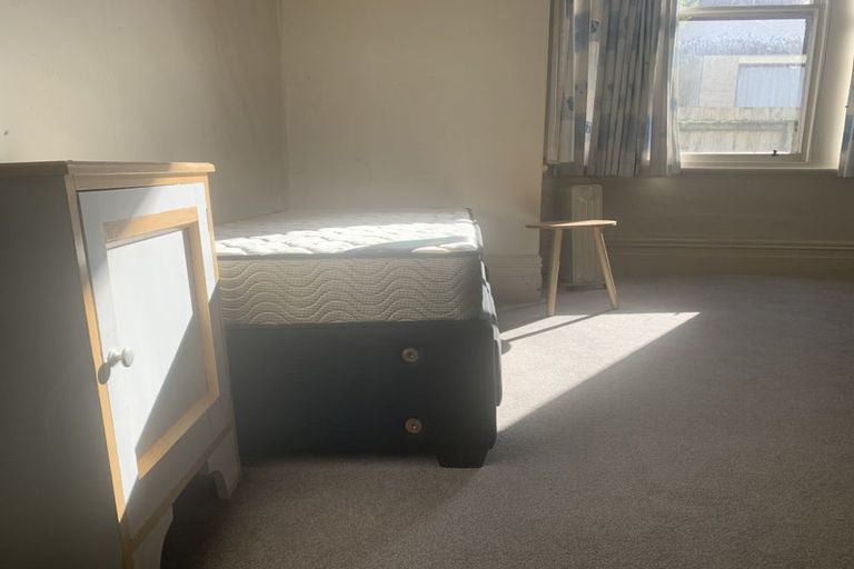 Photo of property in 186 Queen Street North, North Dunedin, Dunedin, 9016