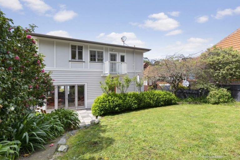 Photo of property in 14 Glen Road, Kelburn, Wellington, 6012