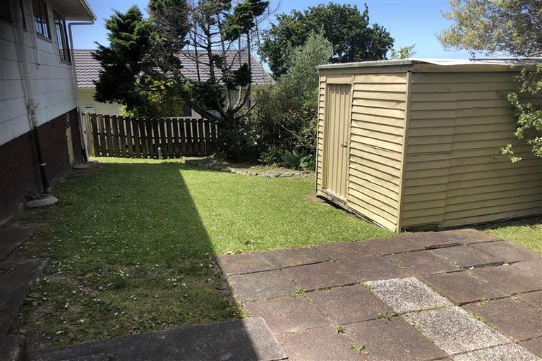 Photo of property in 9 Denarius Lane, Glendene, Auckland, 0602