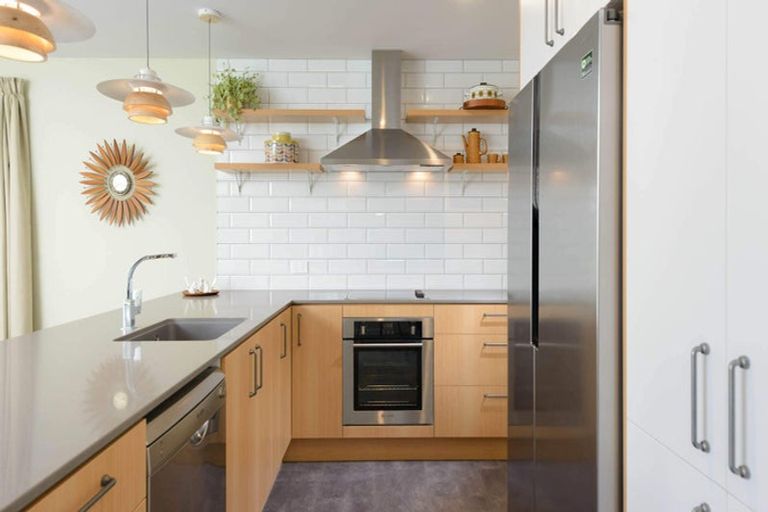 Photo of property in 17 Wairere Rise, Omokoroa, 3114