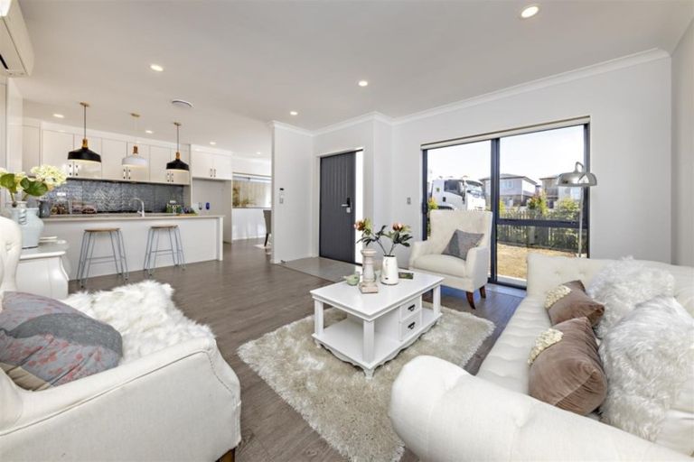 Photo of property in 243 Murphys Road, Flat Bush, Auckland, 2019
