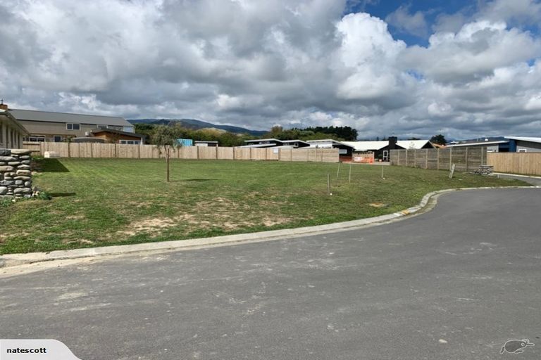Photo of property in 7 Pohatu Lane, Otaki, 5512