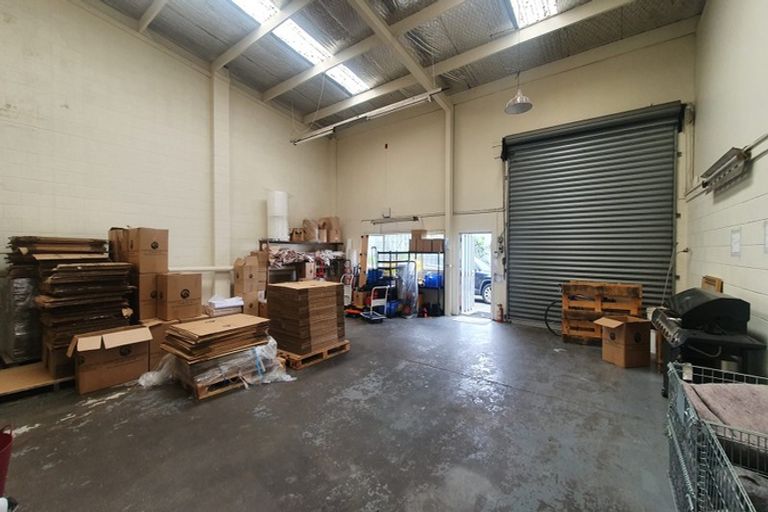 Photo of property in 2/7 Spring Street, Papatoetoe, Auckland, 2025