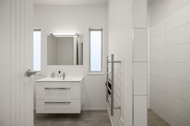 Photo of property in 76 Edgecumbe Road, Tauranga, 3110