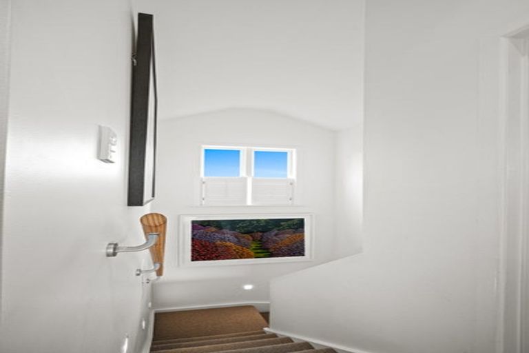 Photo of property in 4 Humariri Street, Point Chevalier, Auckland, 1022