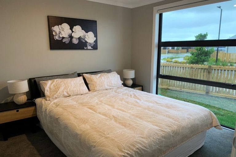 Photo of property in 1 Central Street, Papamoa, 3118