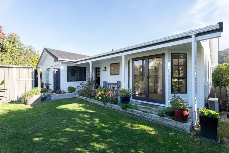 Photo of property in 9 Lakewood Avenue, Churton Park, Wellington, 6037