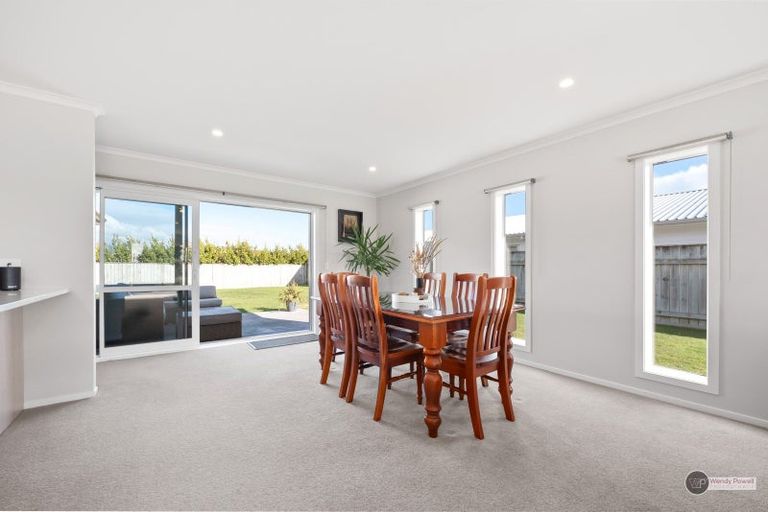 Photo of property in 12 Gardner Place, Otaki, 5512