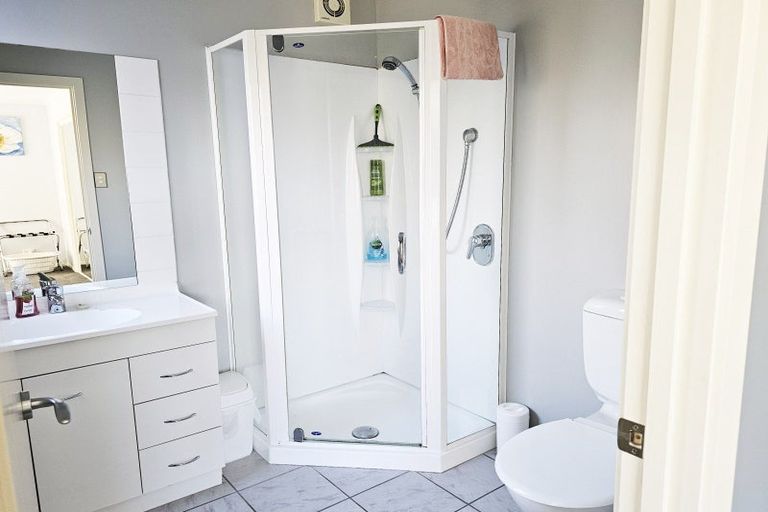 Photo of property in 11 Robertson Court, Cromwell, 9310