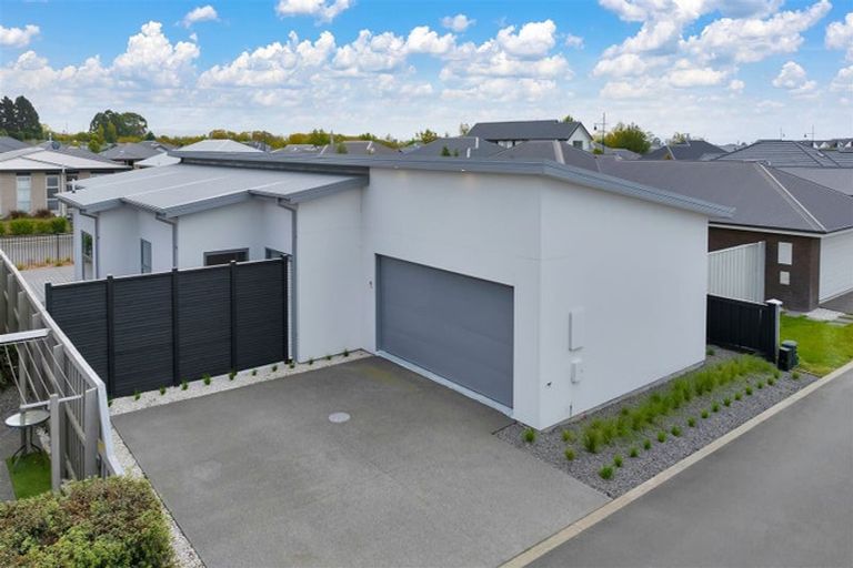 Photo of property in 10 Aroha Street, Pegasus, 7612