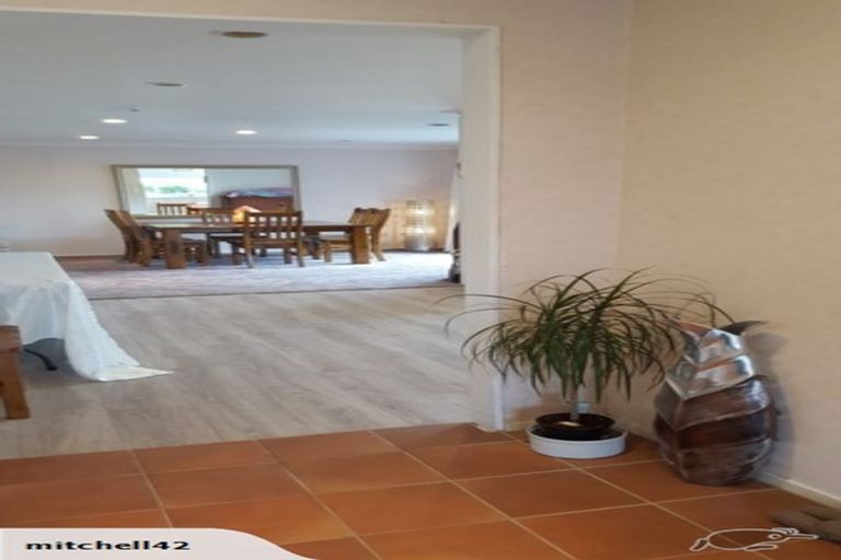 Photo of property in 12 Clare Street, Cambridge, 3434