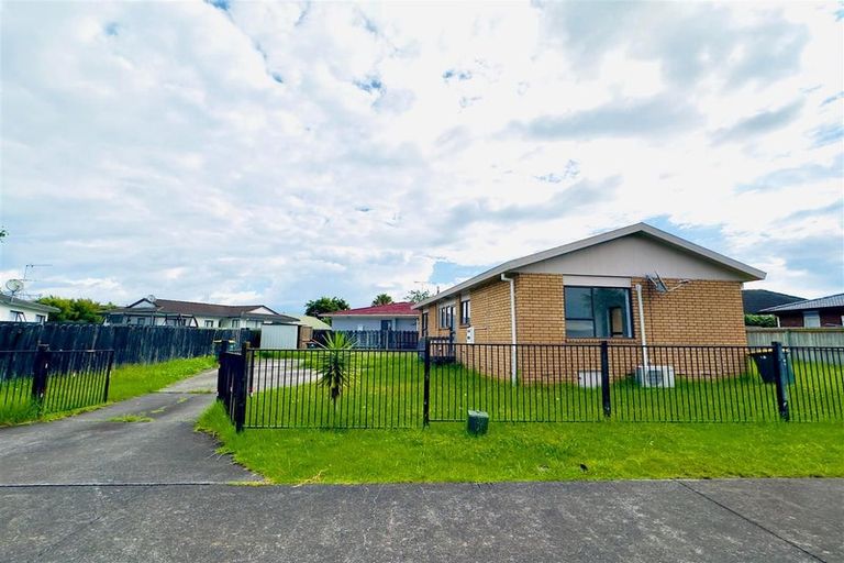 Photo of property in 44 Trimdon Street, Randwick Park, Auckland, 2105