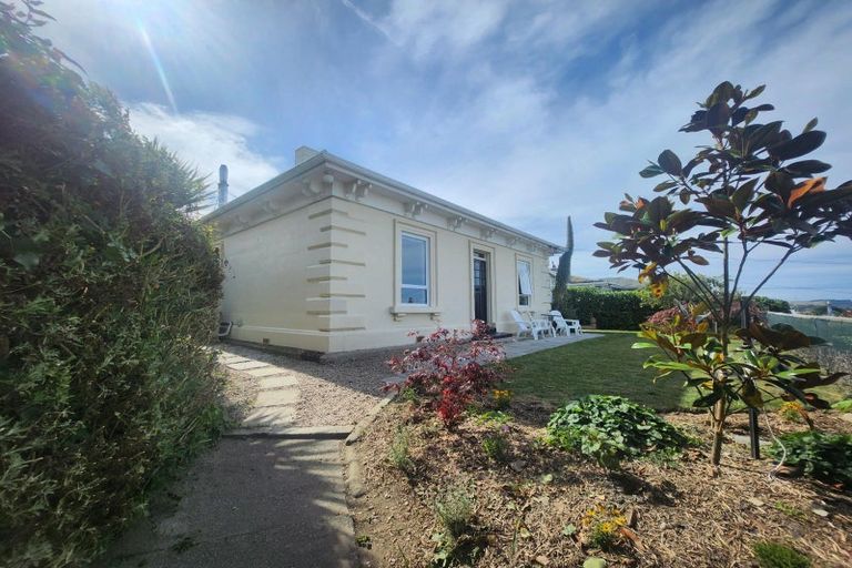 Photo of property in 10a Wharfe Street, South Hill, Oamaru, 9400