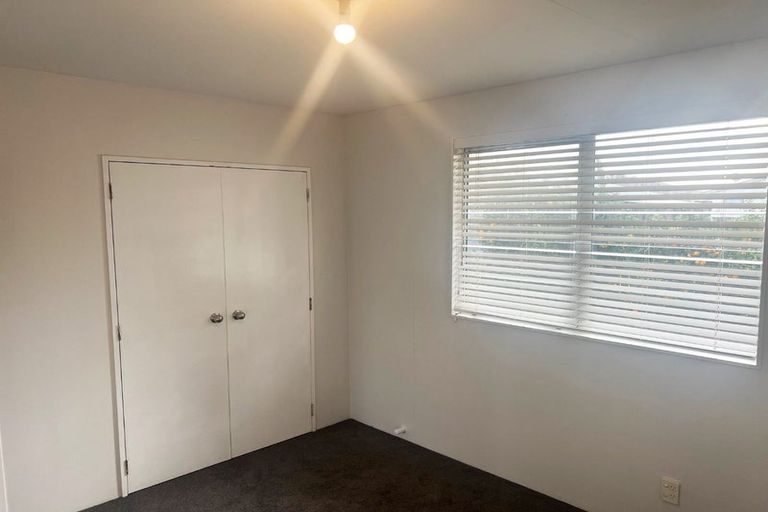 Photo of property in 12 Volta Place, Clendon Park, Auckland, 2103