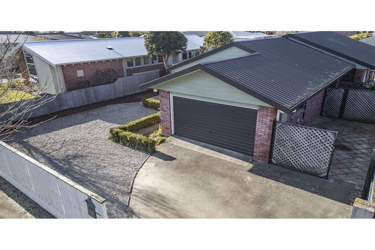 Photo of property in 154 West Belt, Rangiora, 7400