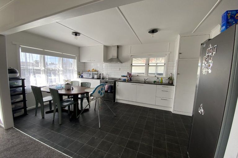 Photo of property in 75 Dover Road, Flaxmere, Hastings, 4120