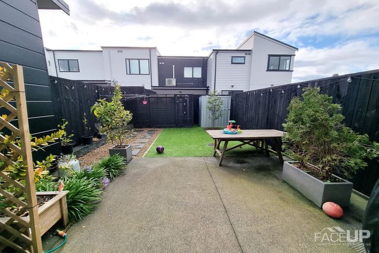 Photo of property in 31 Walter Merton Road, Hobsonville, Auckland, 0616