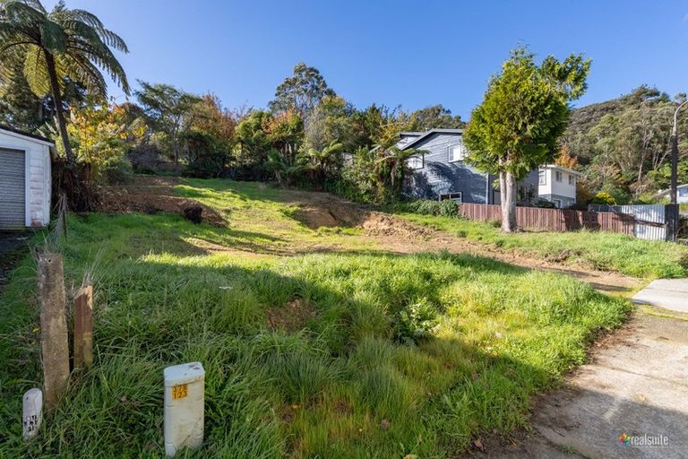 Photo of property in 25 Edelweiss Grove, Timberlea, Upper Hutt, 5018