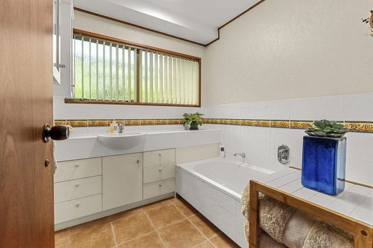 Photo of property in 97 John Downs Drive, Browns Bay, Auckland, 0630