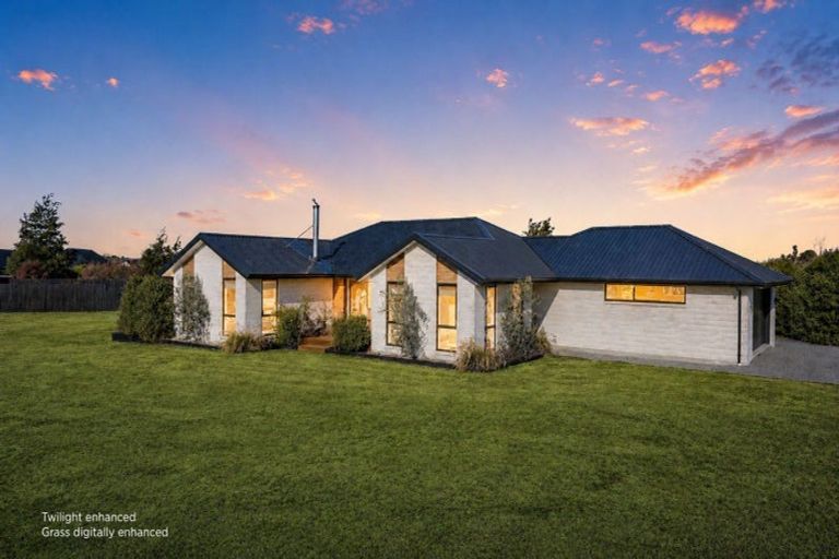 Photo of property in 14 Braeburn Crescent, Swannanoa, Kaiapoi, 7692