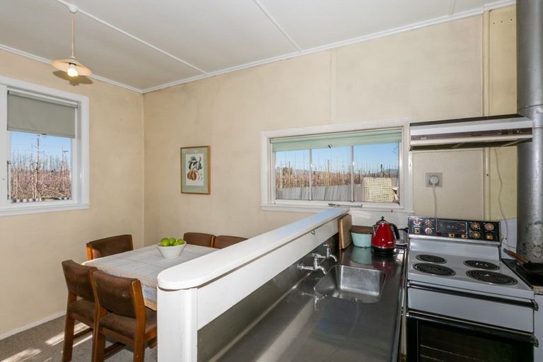 Photo of property in 38 Tollemache Road East, Longlands, Hastings, 4122