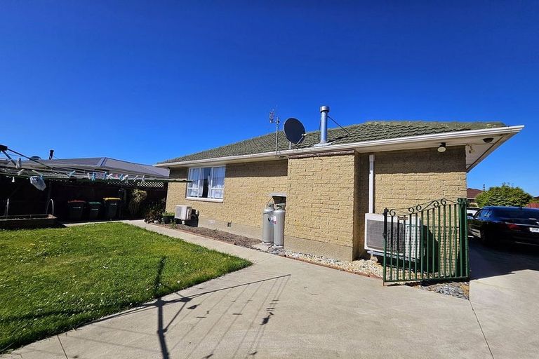 Photo of property in 82 Blankney Street, Hornby, Christchurch, 8042