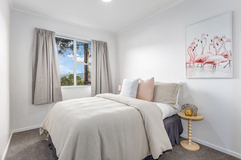 Photo of property in 214a Waddington Drive, Naenae, Lower Hutt, 5011