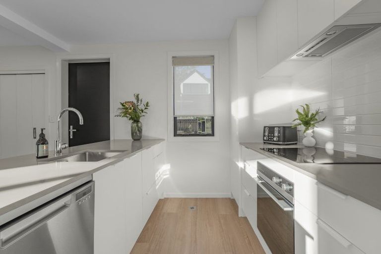 Photo of property in 2/564 High Street, Boulcott, Lower Hutt, 5010