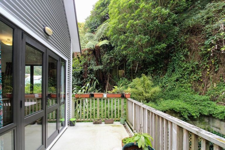 Photo of property in 10/162 Aro Street, Aro Valley, Wellington, 6021