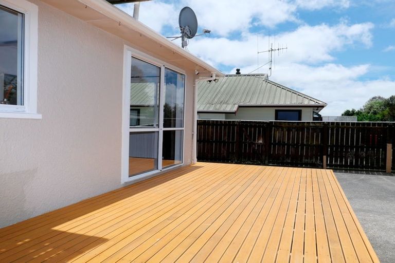 Photo of property in 166 Queen Street West, Levin, 5510