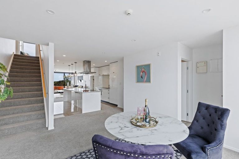 Photo of property in 5/86 Hurlstone Drive, Waiwhakaiho, New Plymouth, 4312