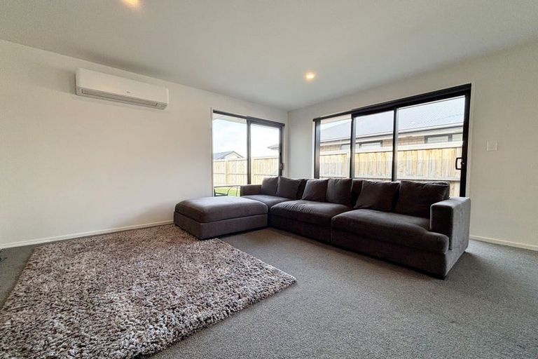 Photo of property in 92 Lady Isaac Drive, Rolleston, 7615