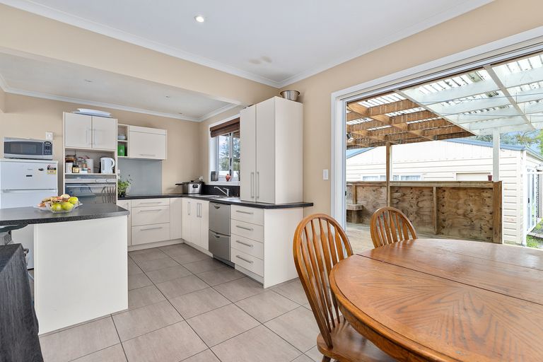 Photo of property in 173 Hakanoa Street, Huntly, 3700