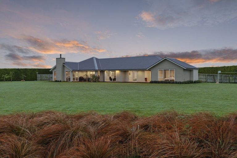 Photo of property in 814 Halkett Road, West Melton, Christchurch, 7671