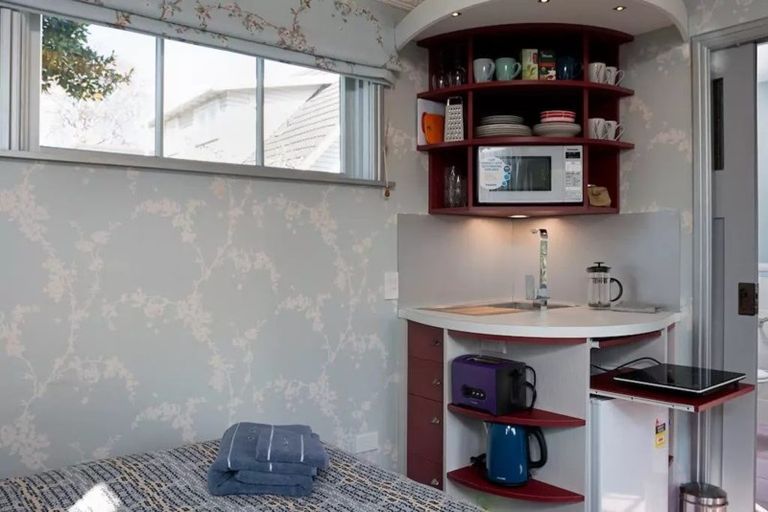 Photo of property in 4 Rangiora Street, Woburn, Lower Hutt, 5010