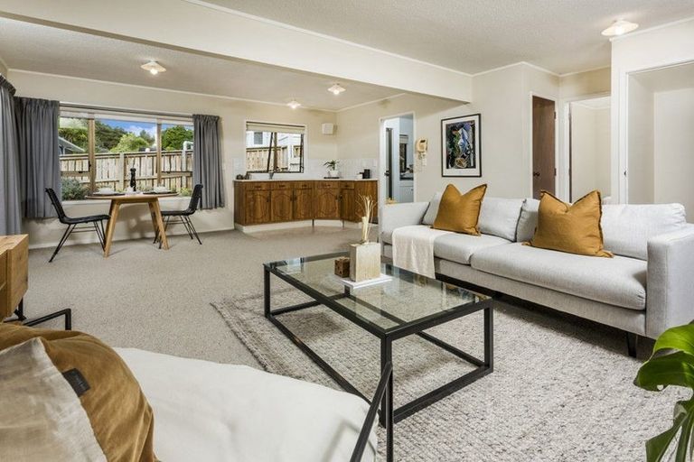 Photo of property in 64 Eskdale Road, Birkdale, Auckland, 0626