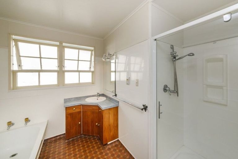 Photo of property in 91 Bridge Street, Bulls, 4818